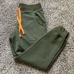 FIGS Olive Zamora Jogger Scrub Pants